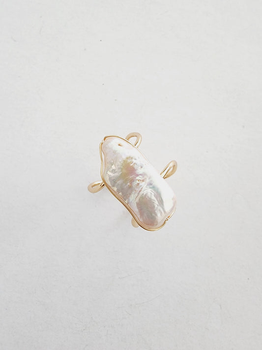 Adjustable pearl ring